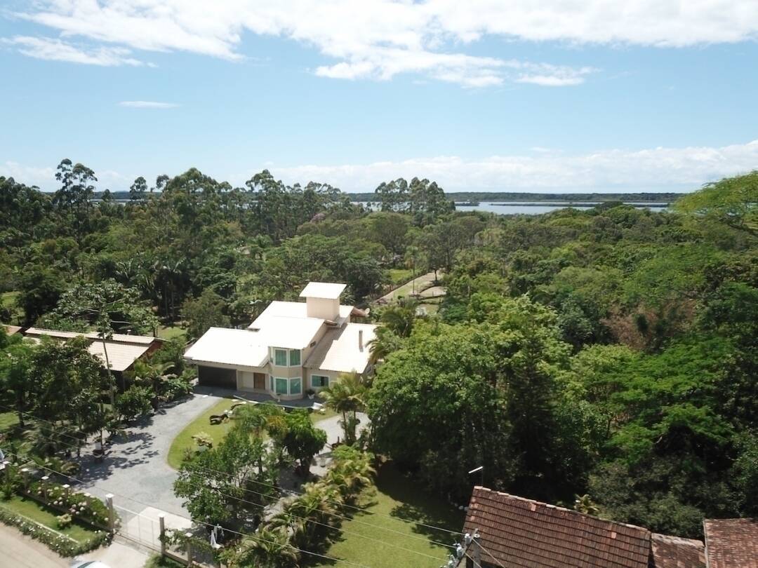 Chácara à venda com 3 quartos, 221m² - Foto 3