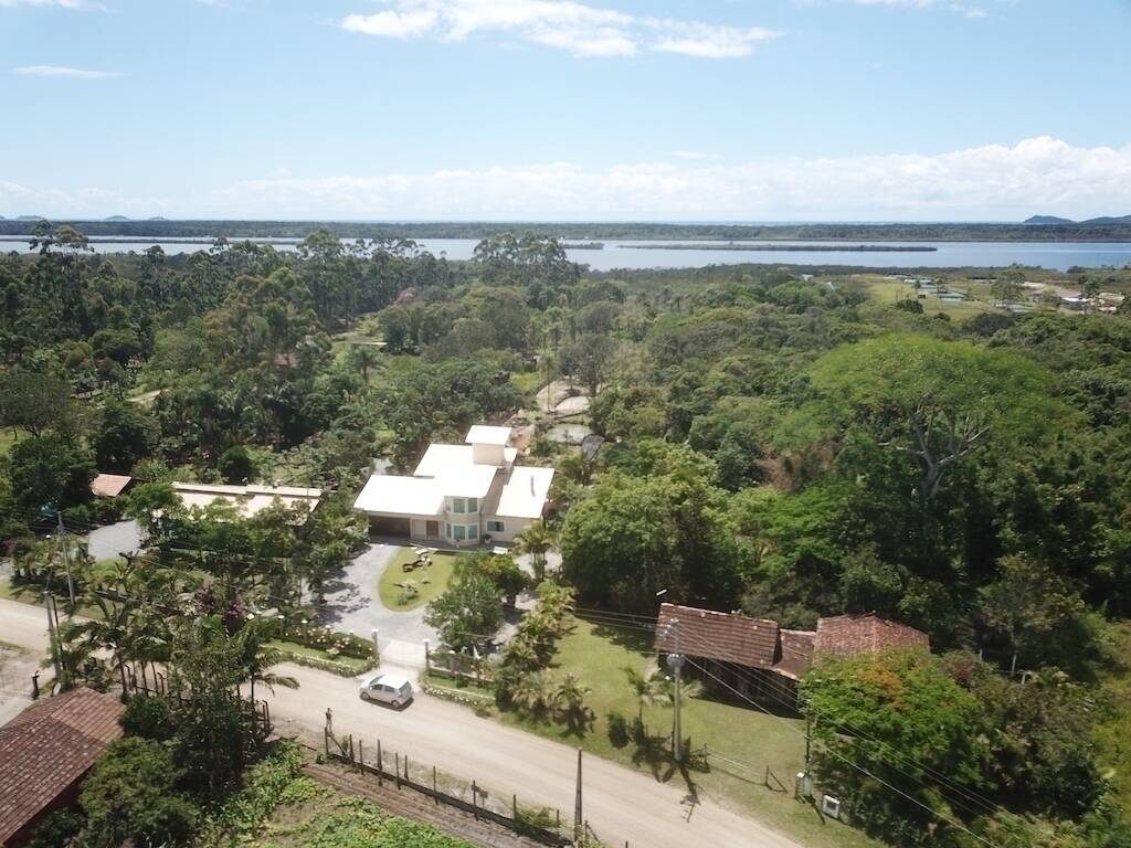 Chácara à venda com 3 quartos, 221m² - Foto 7