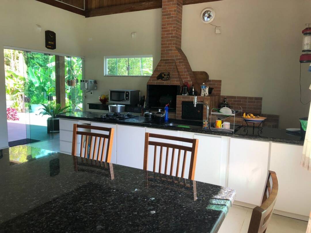 Chácara à venda com 3 quartos, 221m² - Foto 16