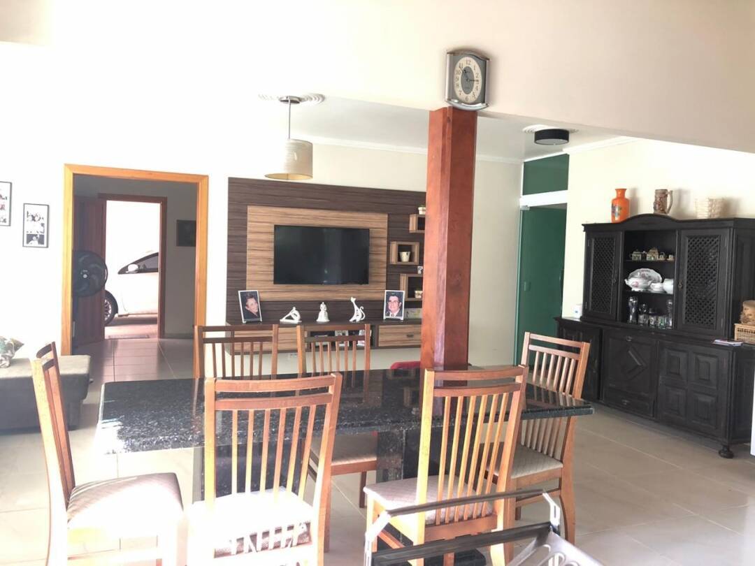 Chácara à venda com 3 quartos, 221m² - Foto 17