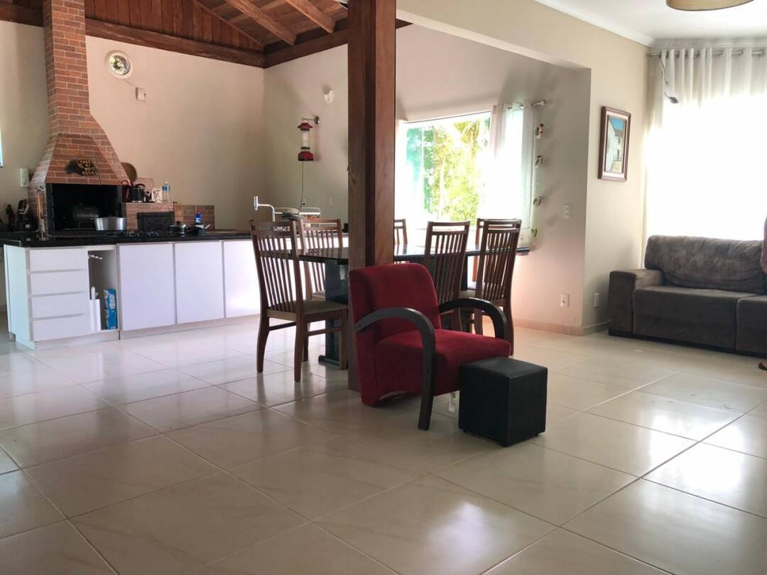 Chácara à venda com 3 quartos, 221m² - Foto 15