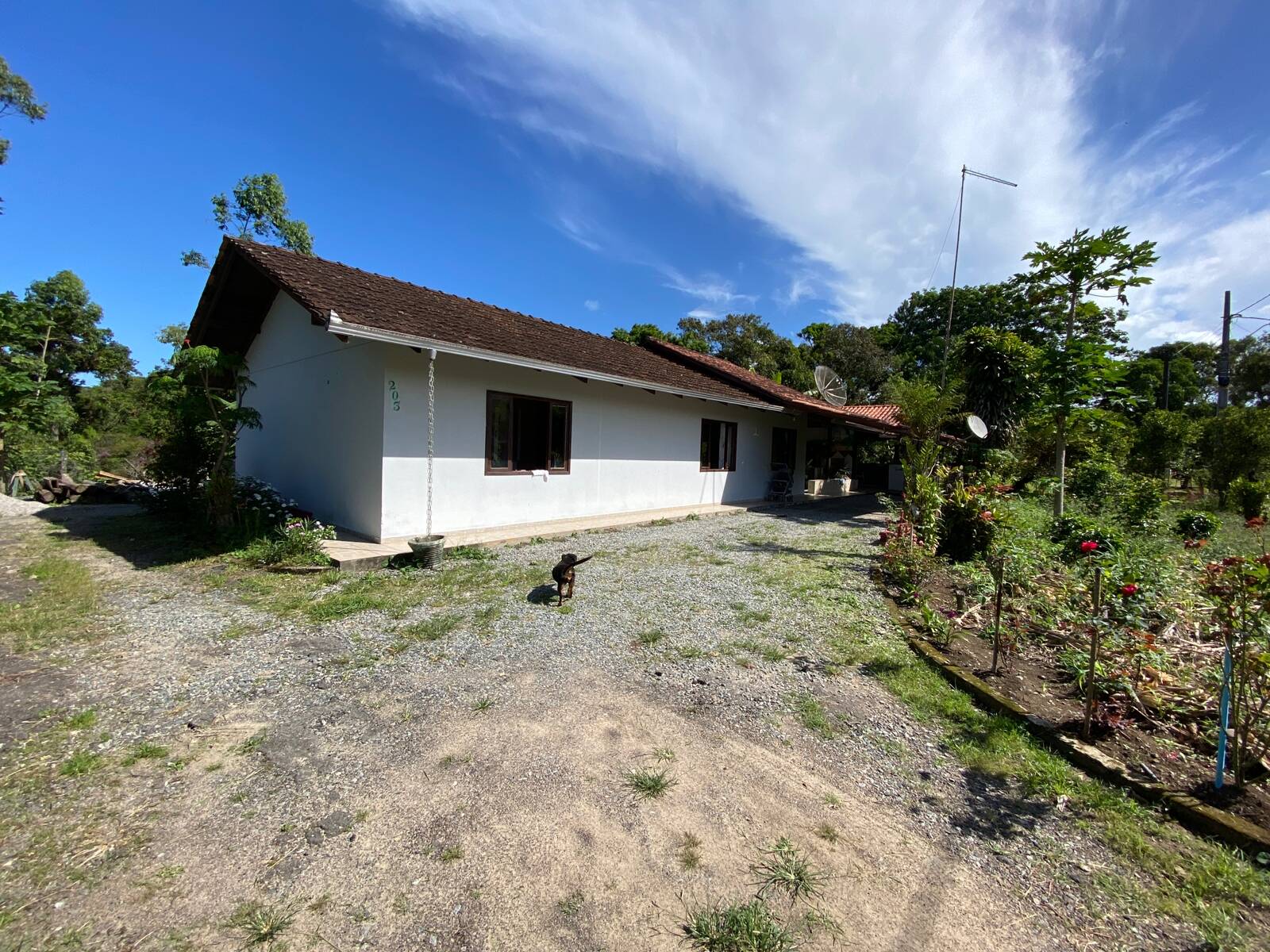 Chácara à venda com 4 quartos, 189m² - Foto 2