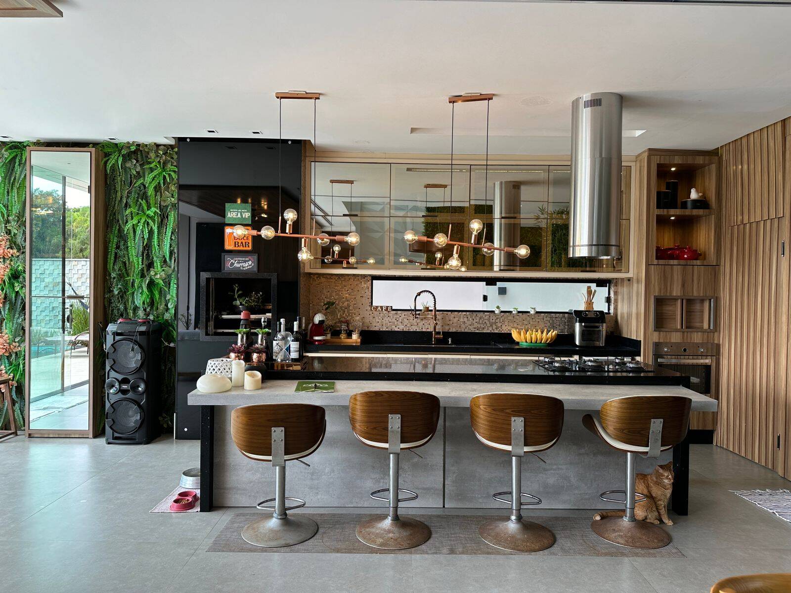 Casa à venda com 3 quartos, 305m² - Foto 7