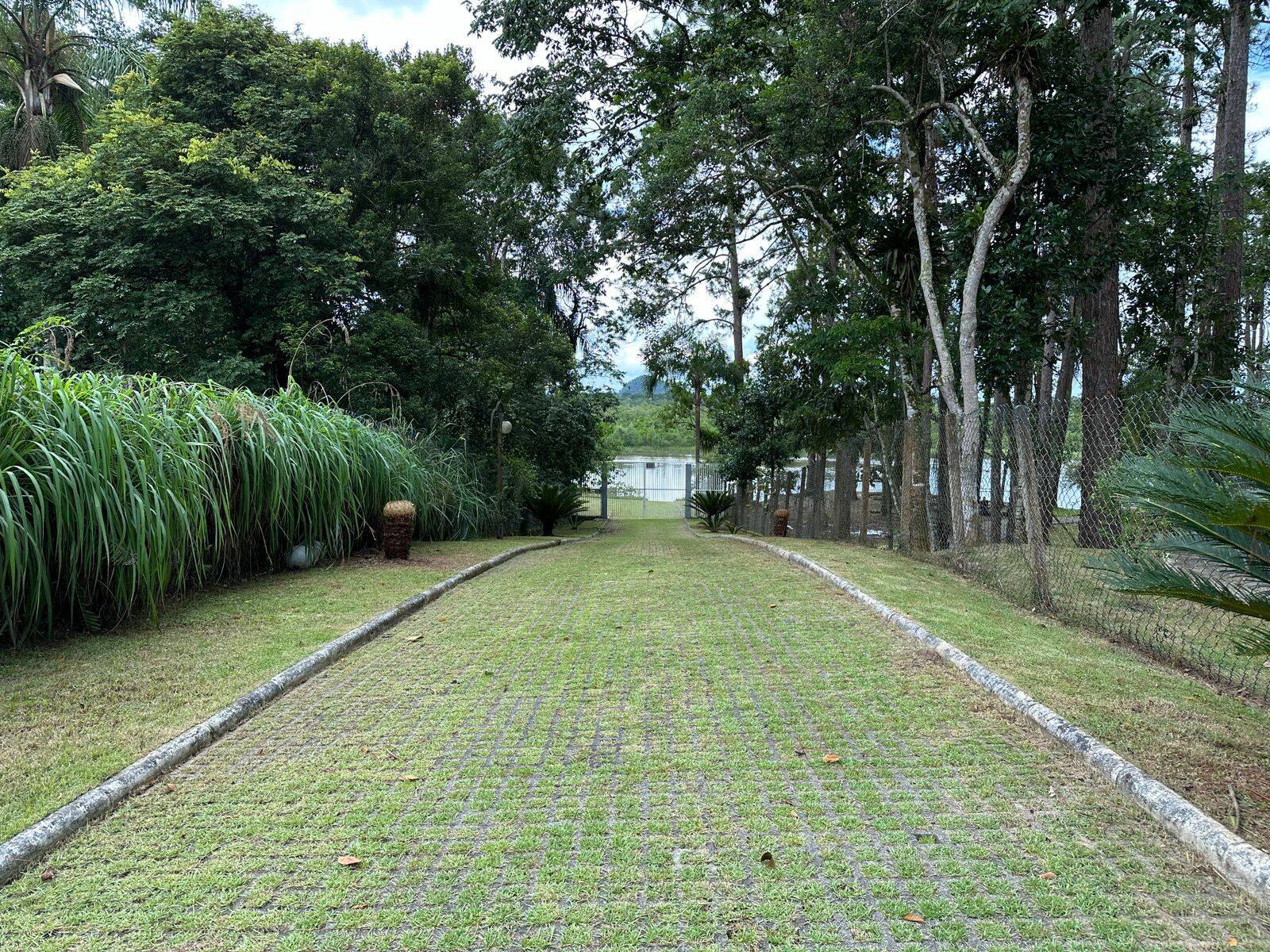 Casa à venda com 3 quartos, 305m² - Foto 31