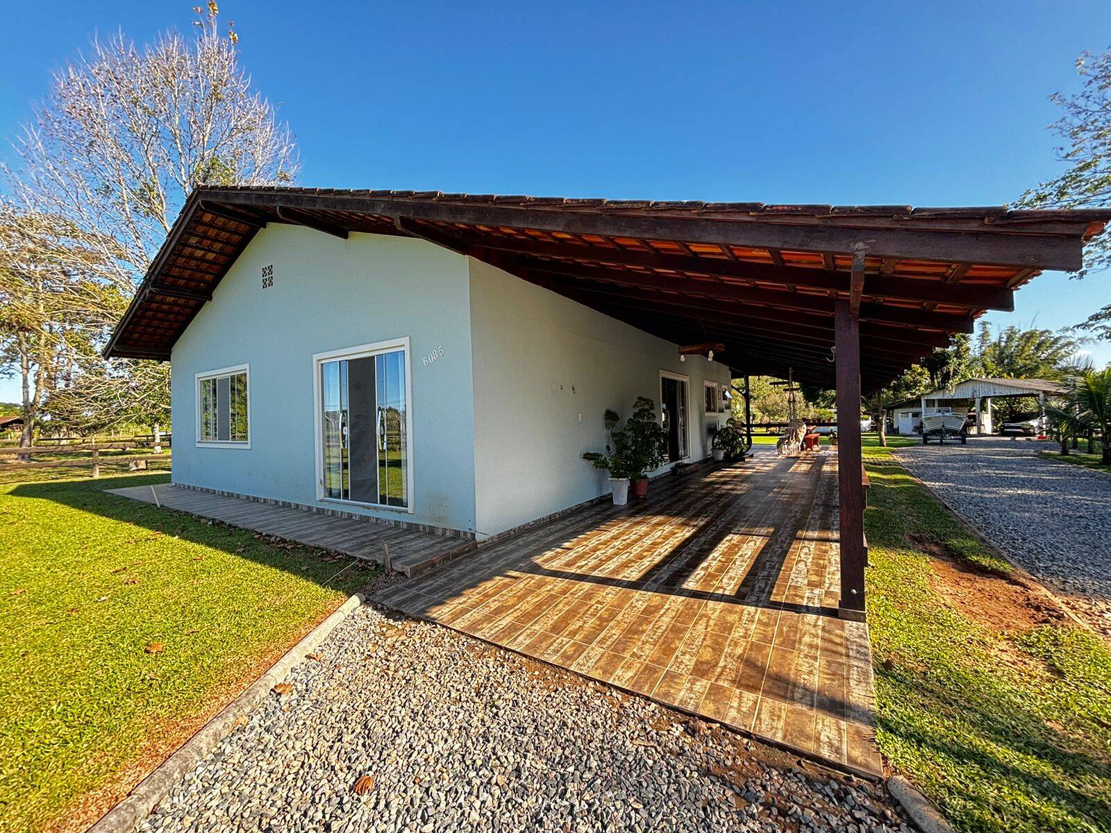 Chácara à venda com 4 quartos, 150m² - Foto 4