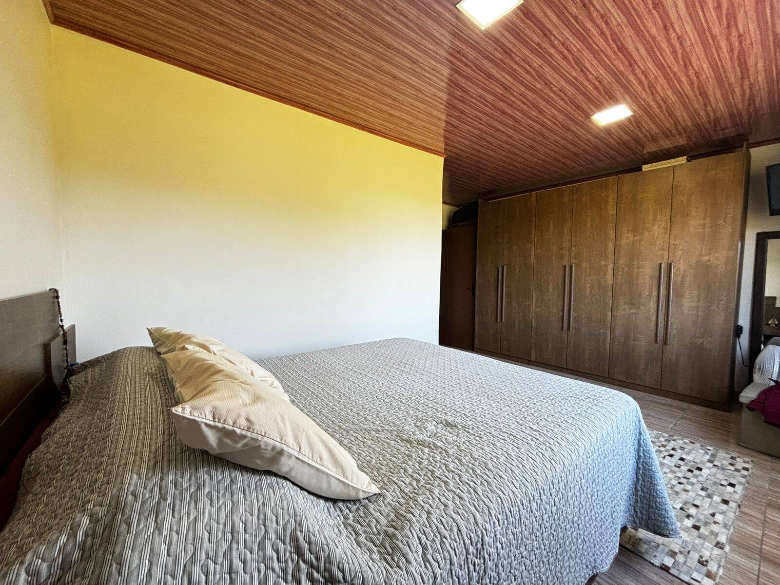 Chácara à venda com 4 quartos, 150m² - Foto 15