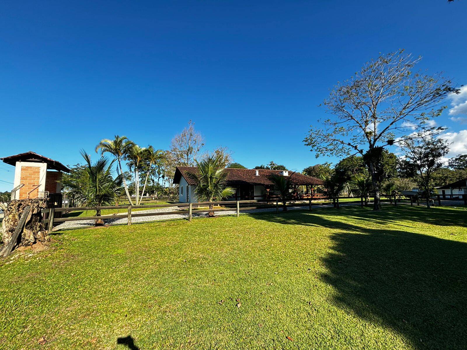 Chácara à venda com 4 quartos, 150m² - Foto 18