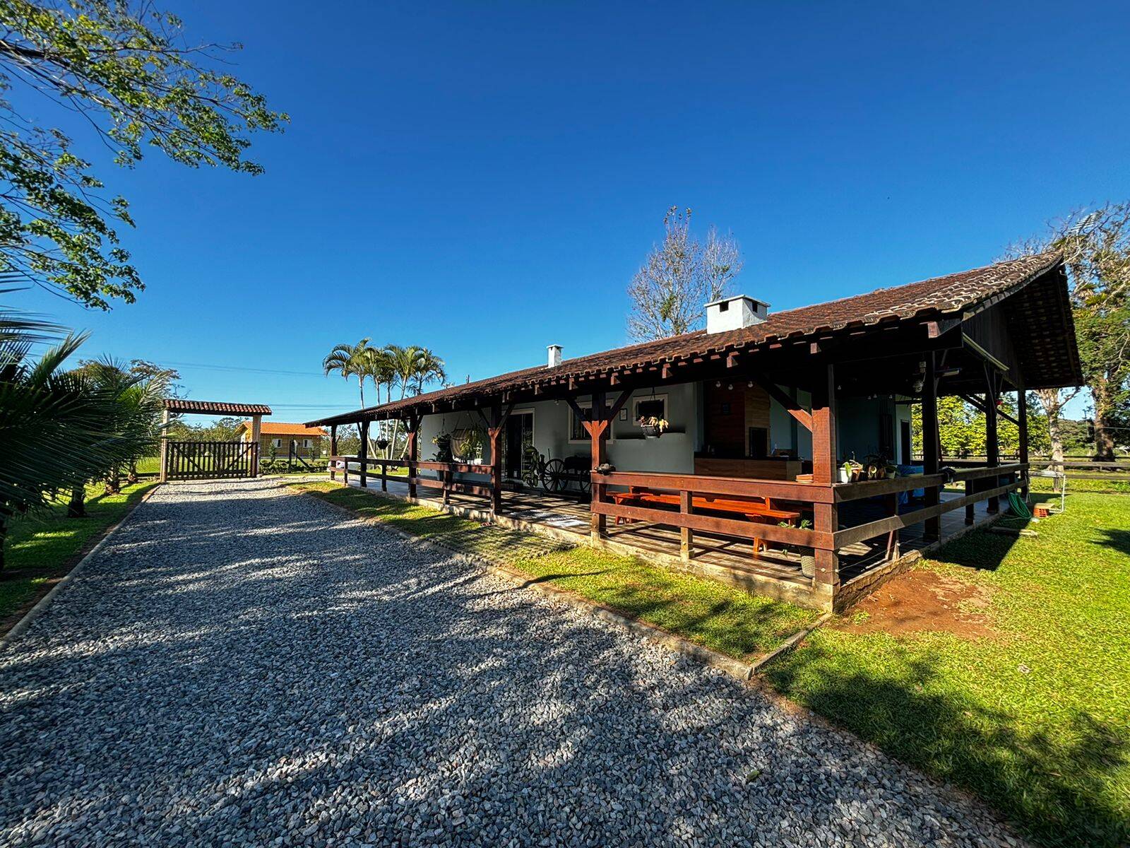 Chácara à venda com 4 quartos, 150m² - Foto 40