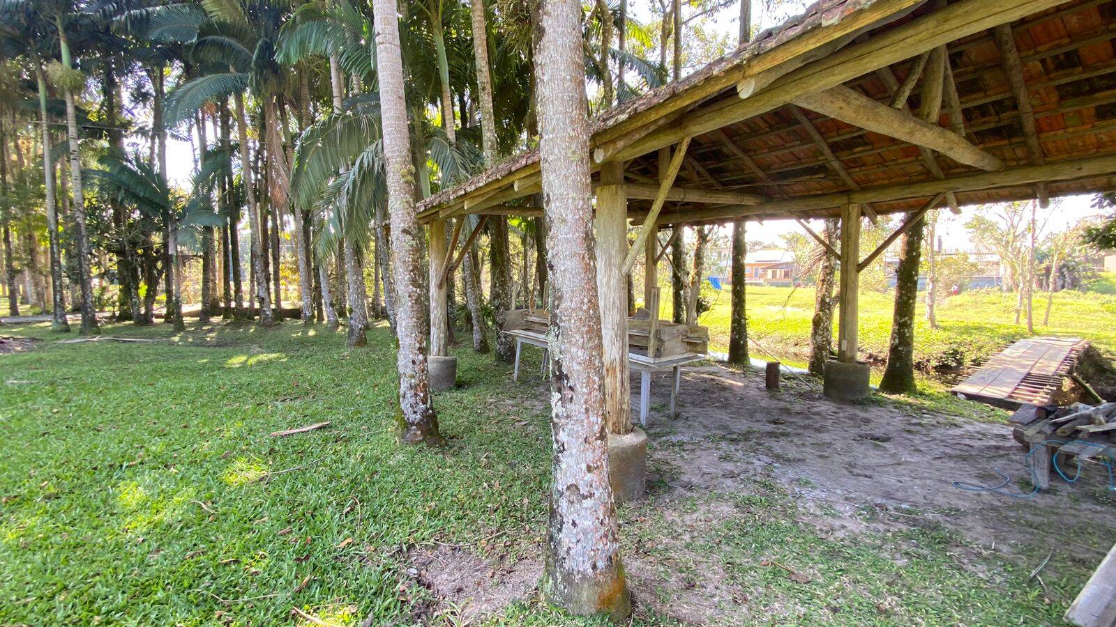 Chácara à venda com 4 quartos, 230m² - Foto 8