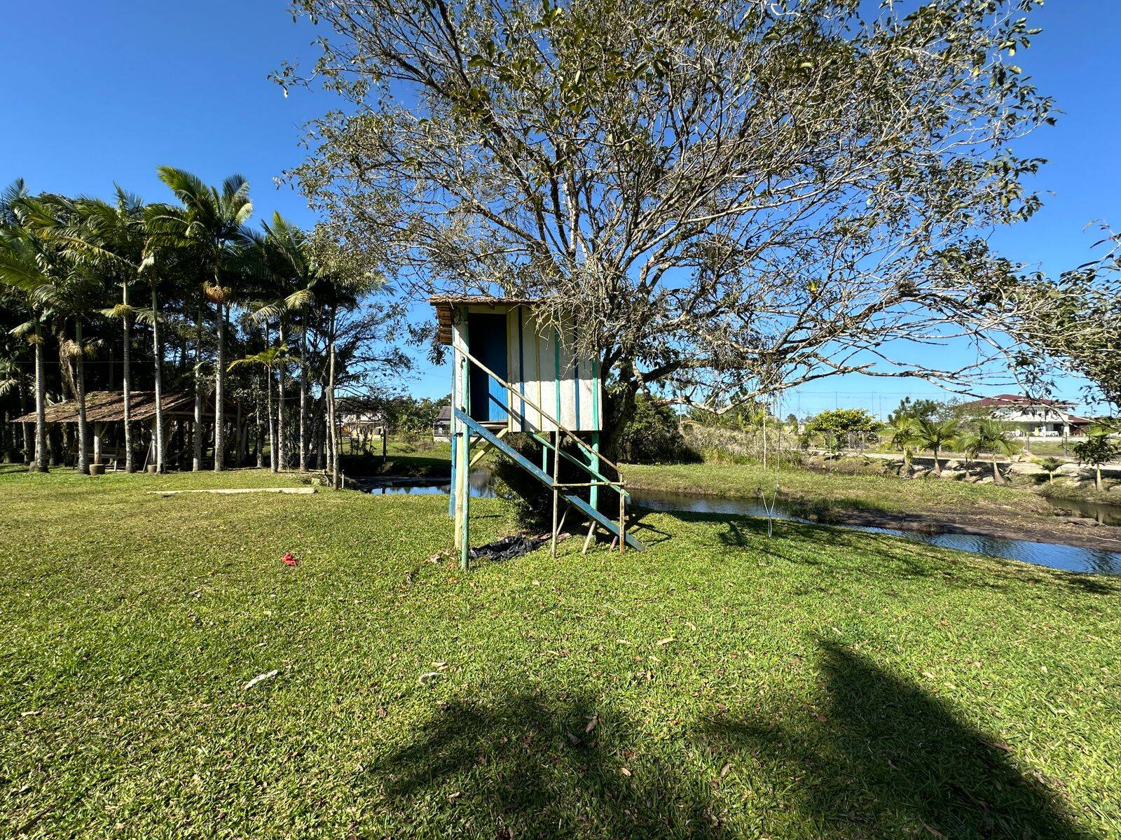 Chácara à venda com 4 quartos, 230m² - Foto 9