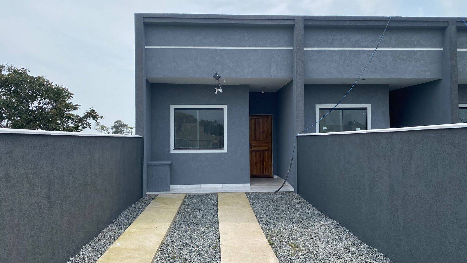 Casa à venda com 2 quartos, 49m² - Foto 1