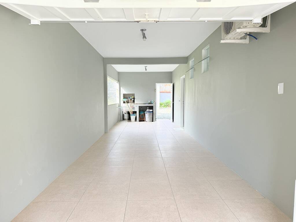 Casa à venda com 3 quartos, 130m² - Foto 9