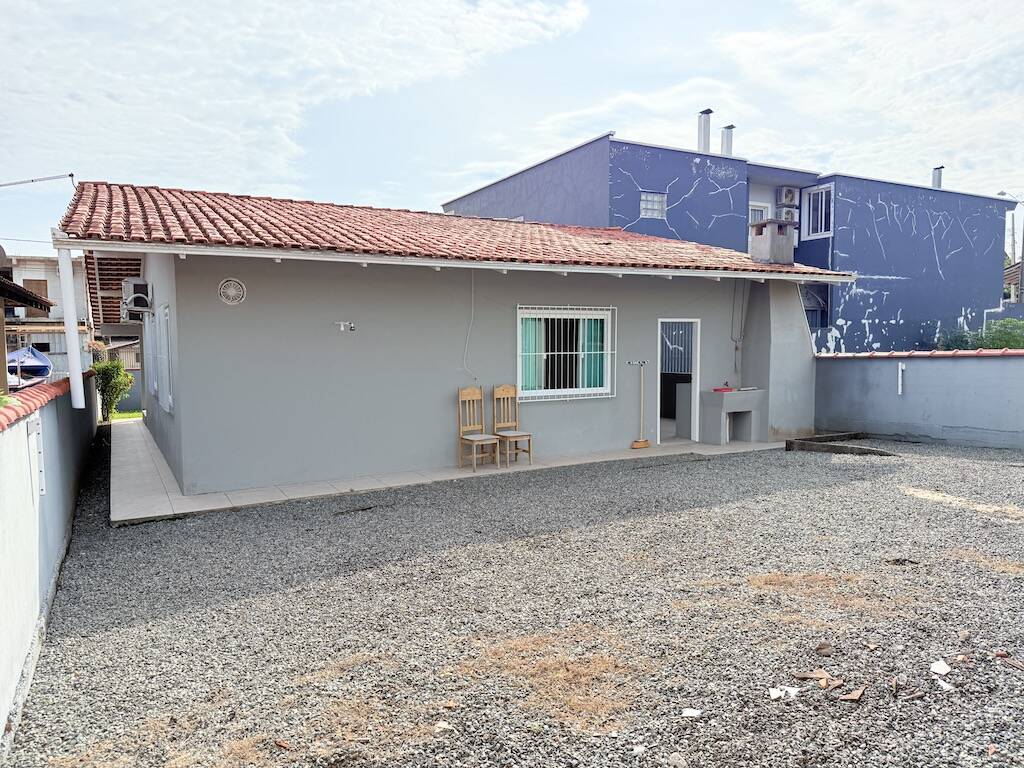 Casa à venda com 3 quartos, 130m² - Foto 14