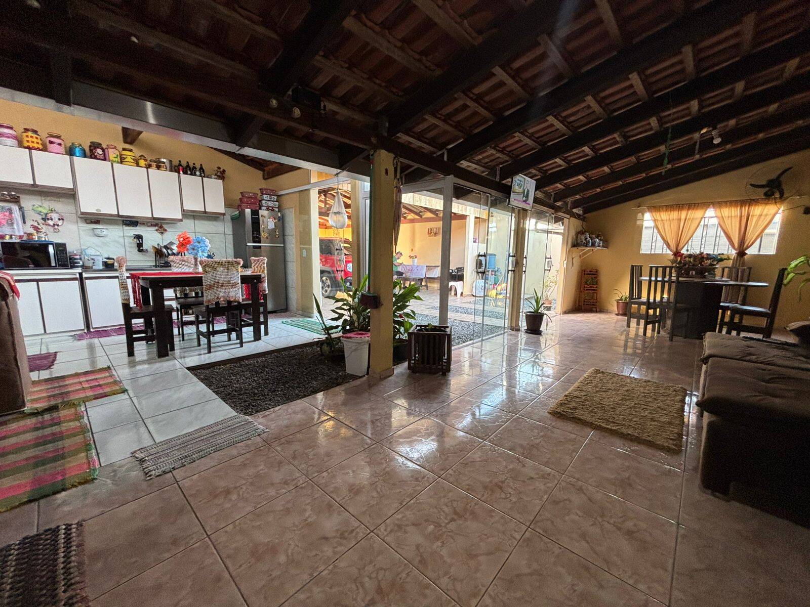 Casa à venda com 3 quartos, 130m² - Foto 3