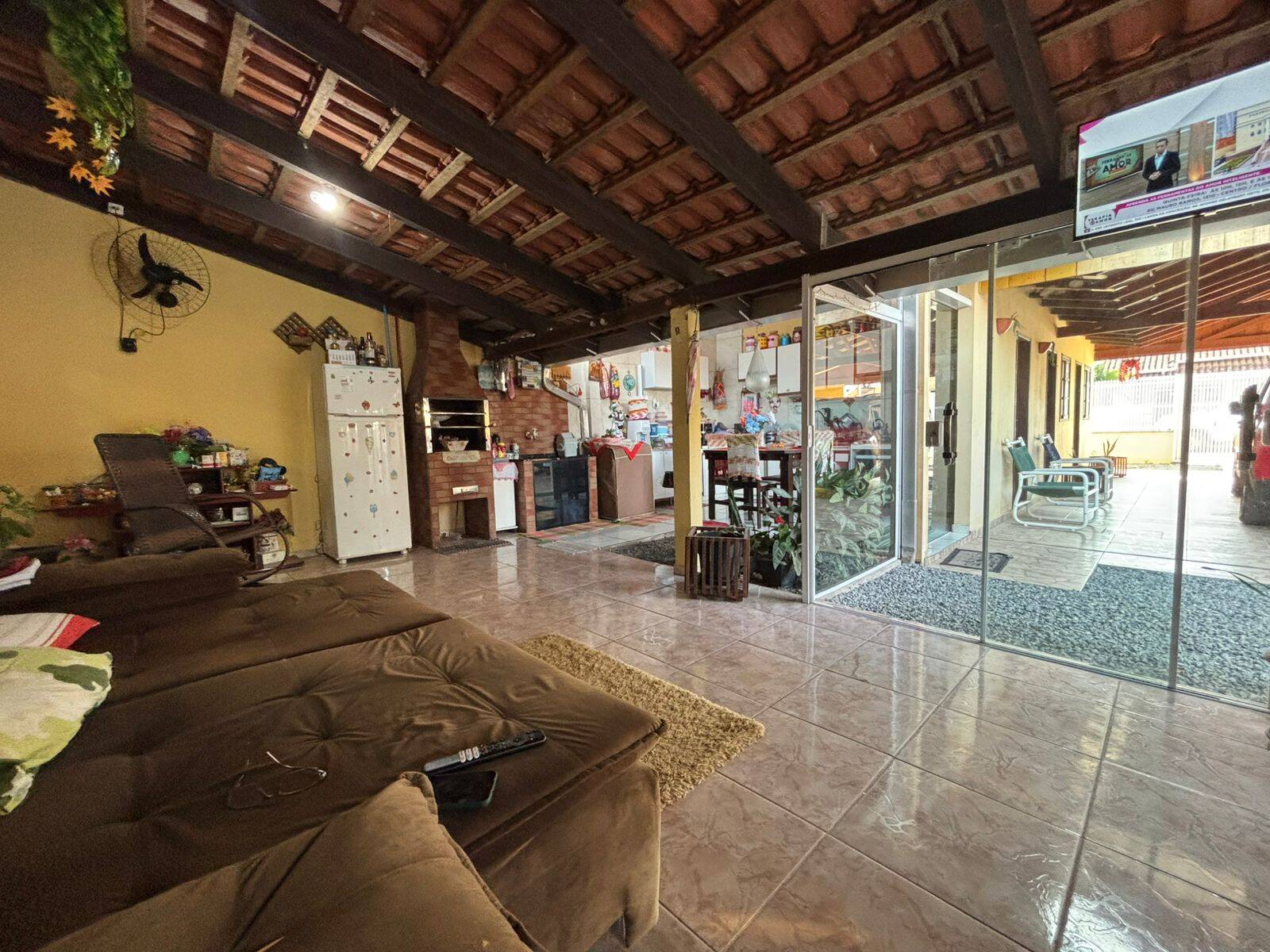 Casa à venda com 3 quartos, 130m² - Foto 4
