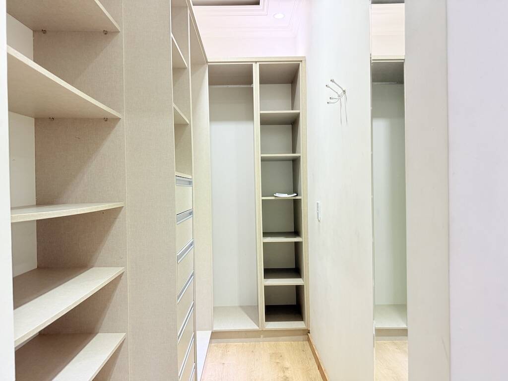 Casa à venda com 9 quartos, 510m² - Foto 11