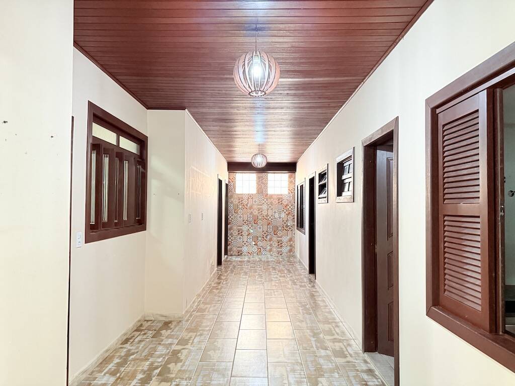 Casa à venda com 9 quartos, 510m² - Foto 20