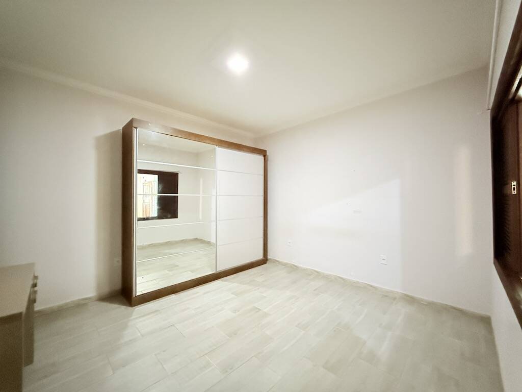 Casa à venda com 9 quartos, 510m² - Foto 23