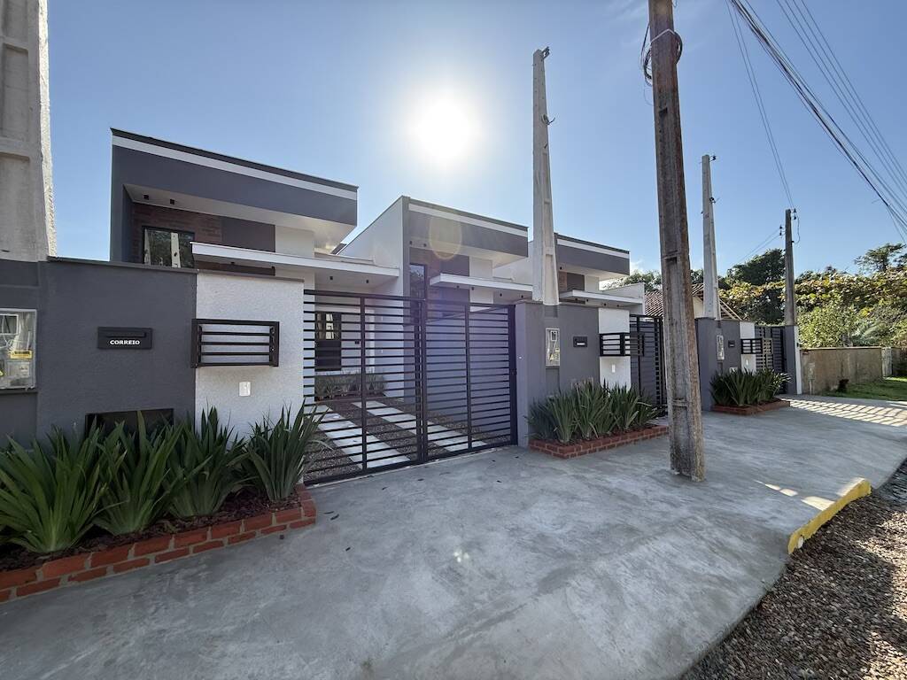 Casa à venda com 2 quartos, 62m² - Foto 3