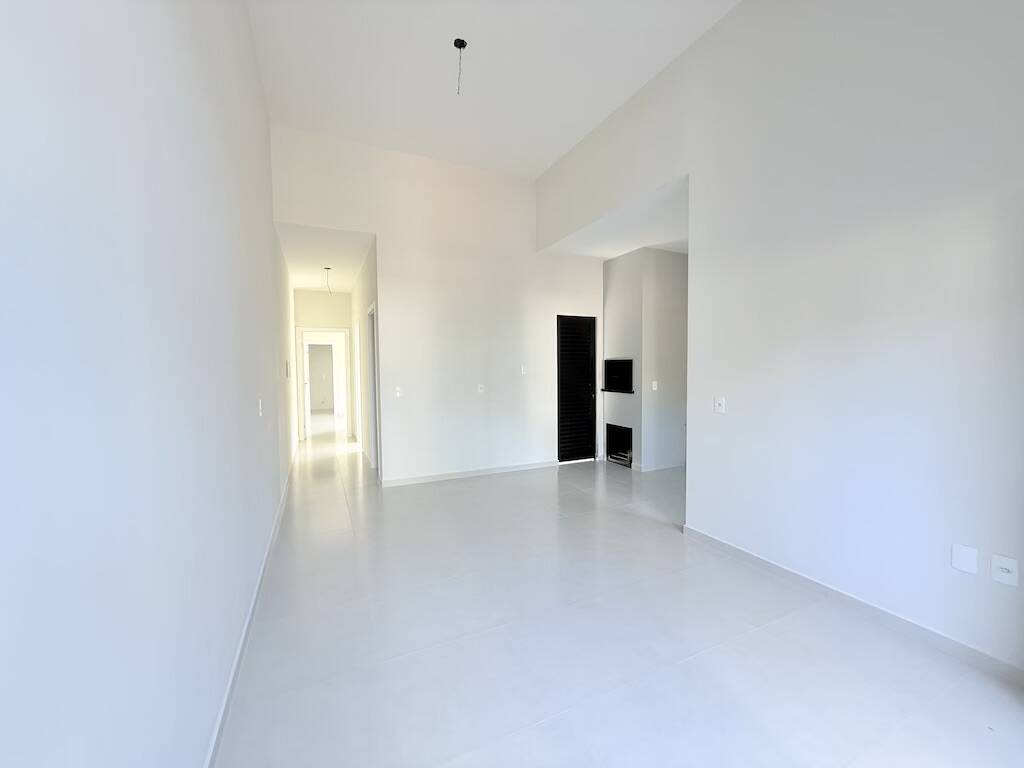 Casa à venda com 2 quartos, 62m² - Foto 8