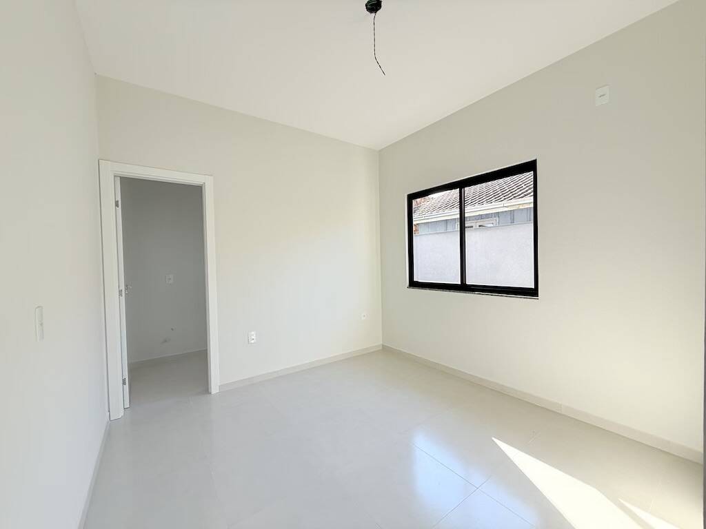 Casa à venda com 2 quartos, 62m² - Foto 14