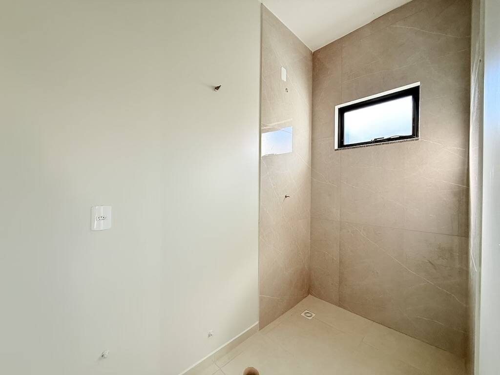 Casa à venda com 2 quartos, 62m² - Foto 15