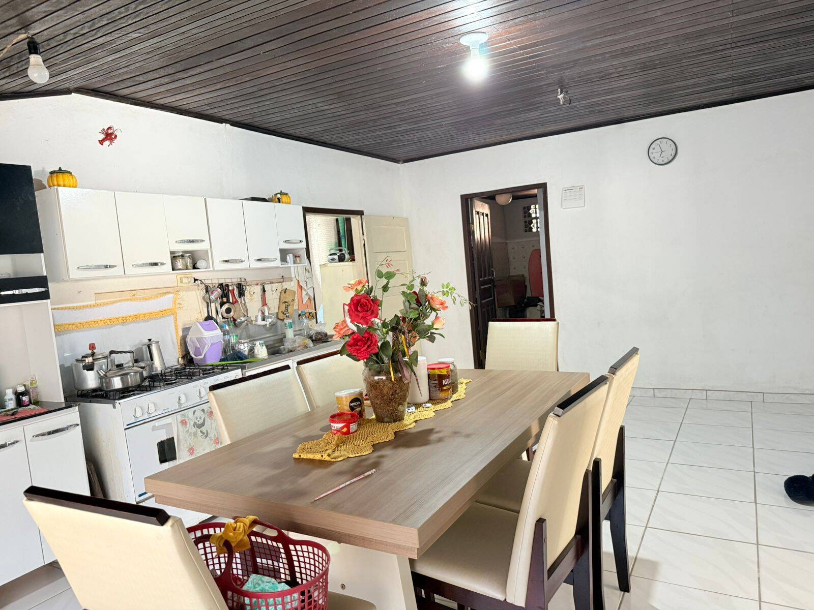 Casa à venda com 4 quartos, 180m² - Foto 10