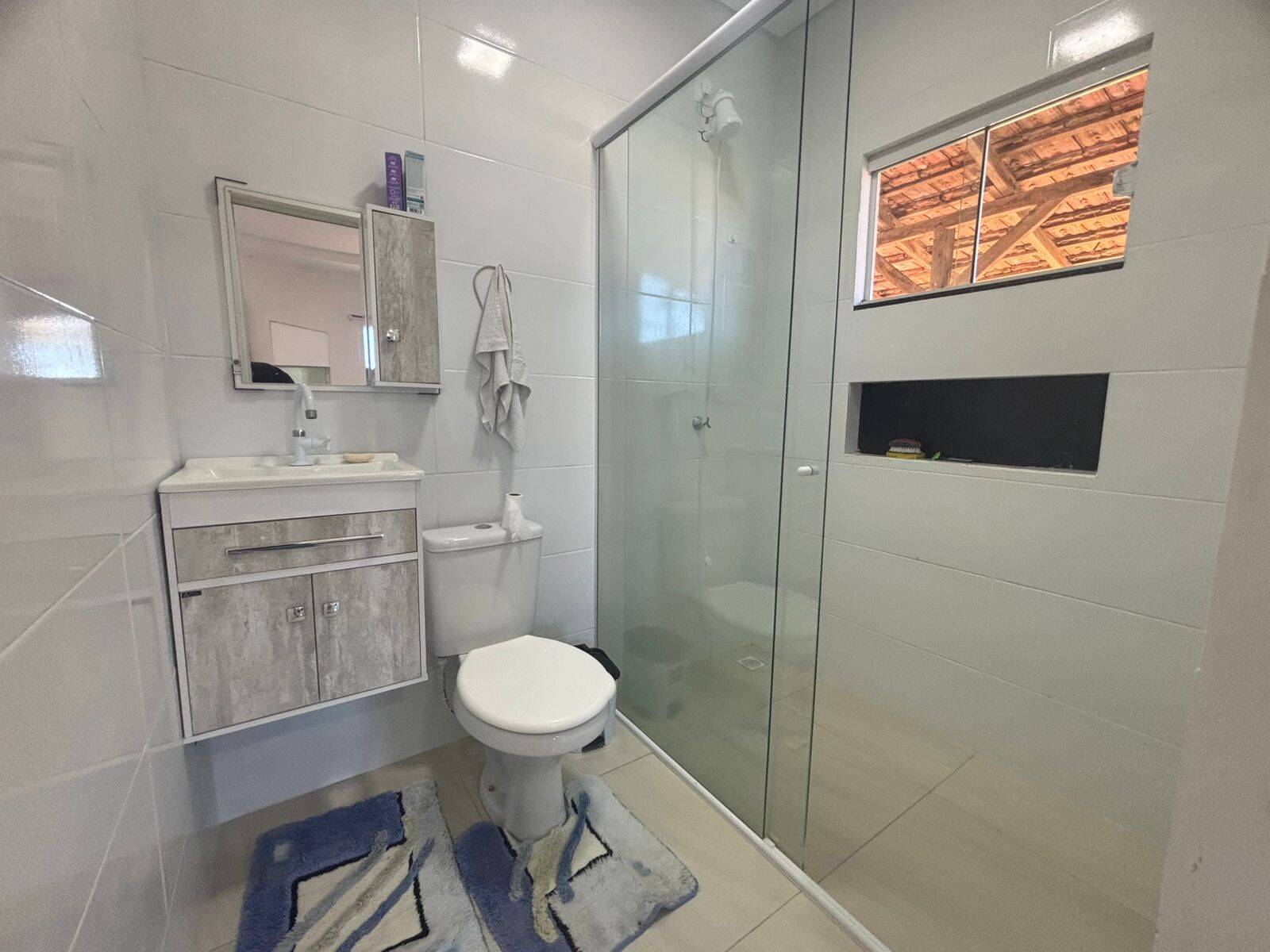 Casa à venda com 2 quartos, 2015m² - Foto 9