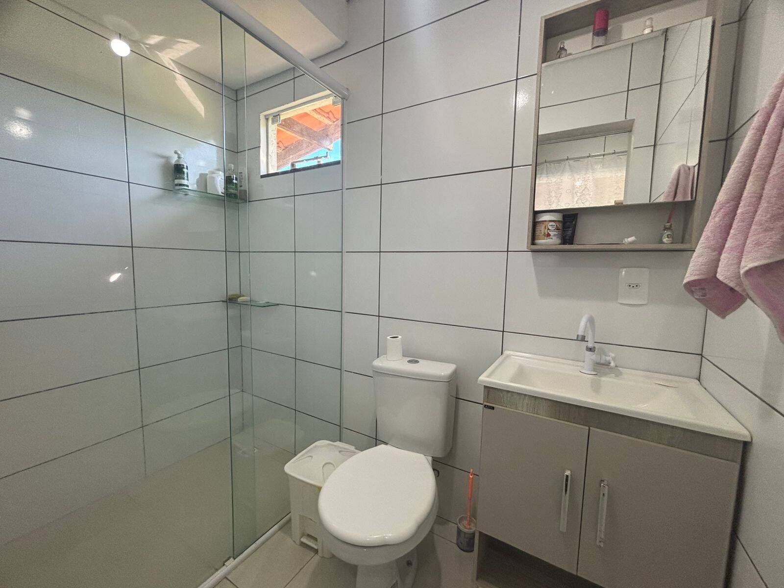 Casa à venda com 2 quartos, 2015m² - Foto 12