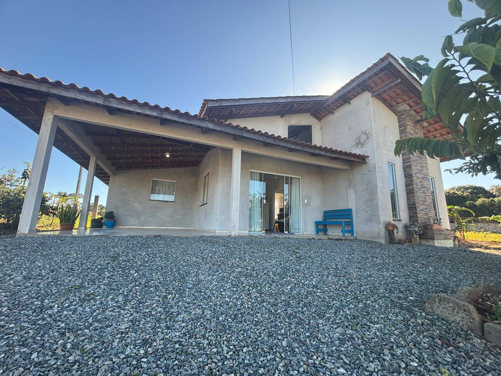 Casa à venda com 2 quartos, 2015m² - Foto 1