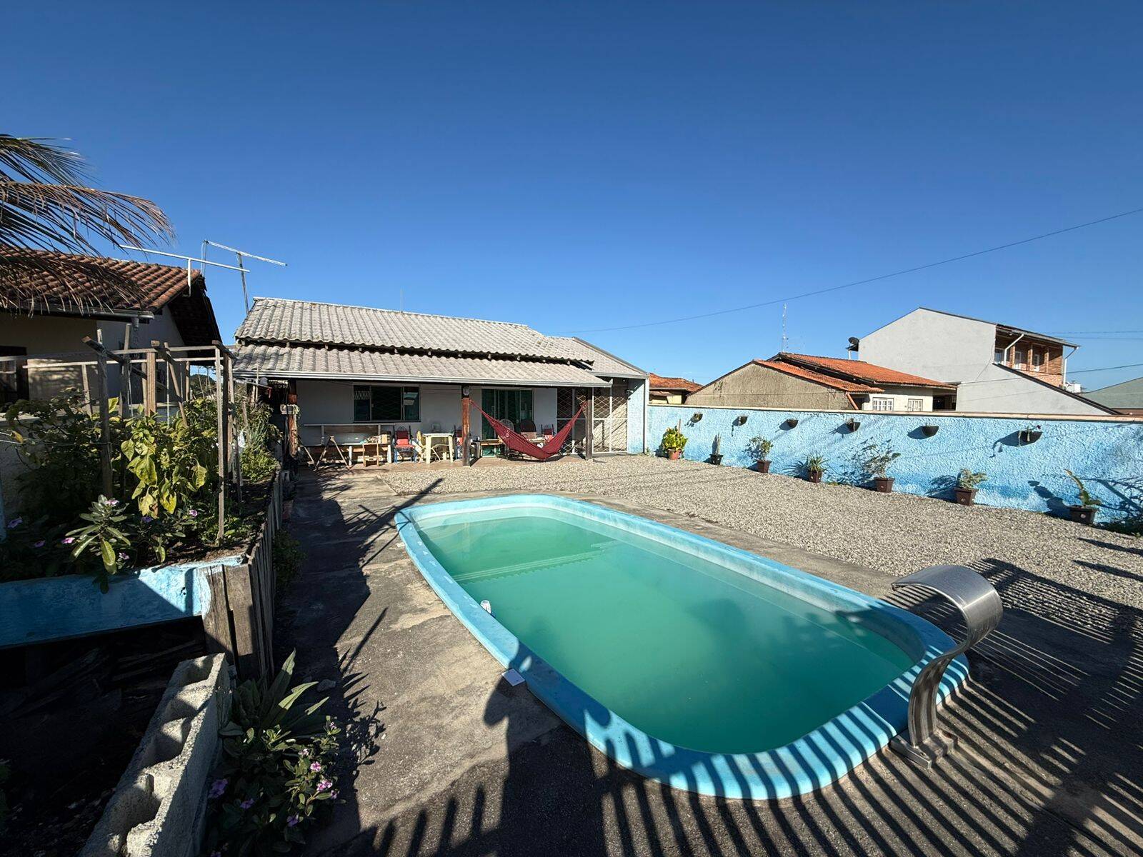 Casa à venda com 3 quartos, 160m² - Foto 1