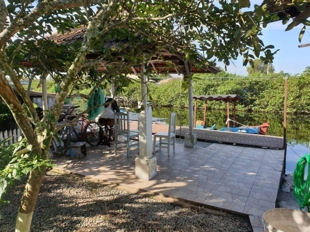 Casa à venda com 4 quartos, 150m² - Foto 17