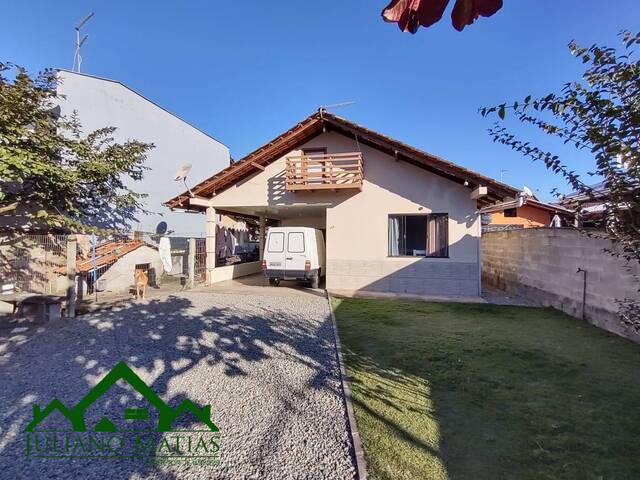 #1711 - Casa para Venda em Balneário Barra do Sul - SC