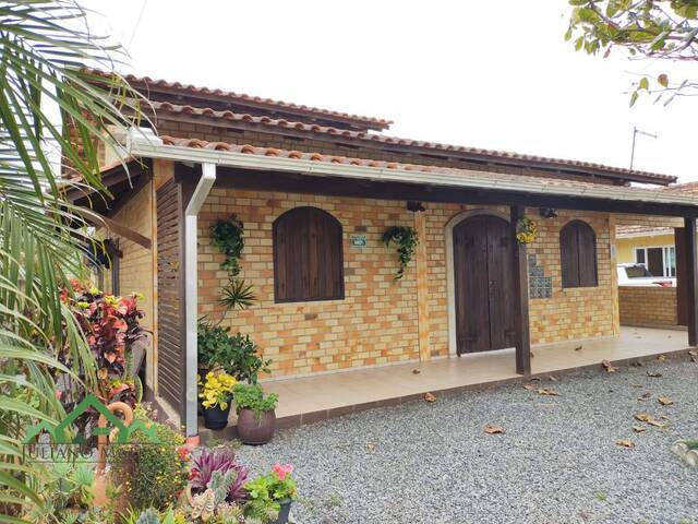 #1754 - Casa para Venda em Balneário Barra do Sul - SC