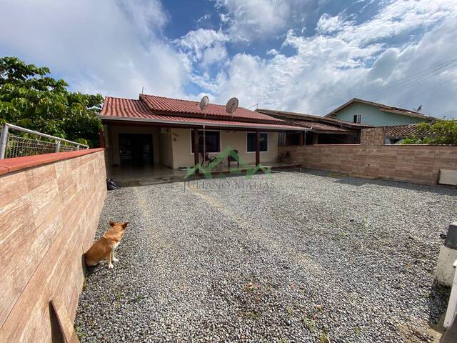 #0862 - Casa para Venda em Balneário Barra do Sul - SC
