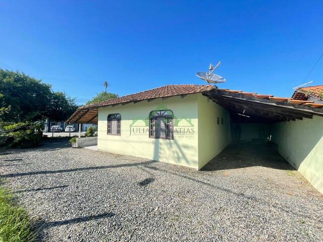 #2270 - Casa para Venda em Balneário Barra do Sul - SC