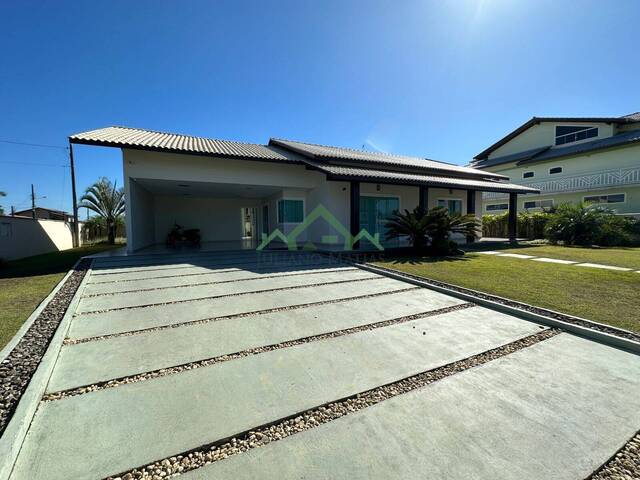 #2307 - Casa para Venda em Balneário Barra do Sul - SC