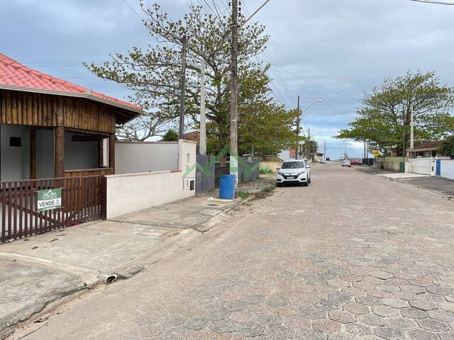 #2364 - Casa para Venda em Balneário Barra do Sul - SC