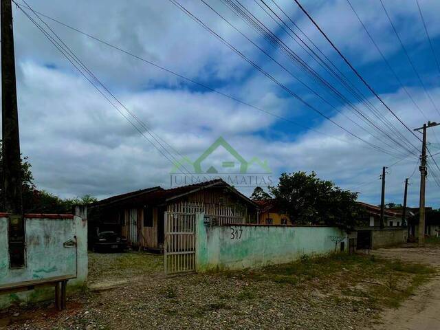 #2404 - Casa para Venda em Balneário Barra do Sul - SC