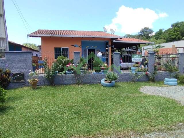 #2473 - Casa para Venda em Balneário Barra do Sul - SC