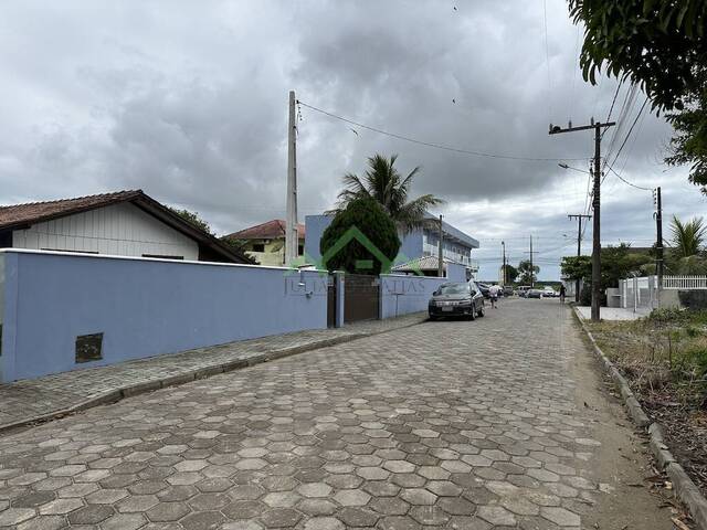 #2500 - Casa para Venda em Balneário Barra do Sul - SC