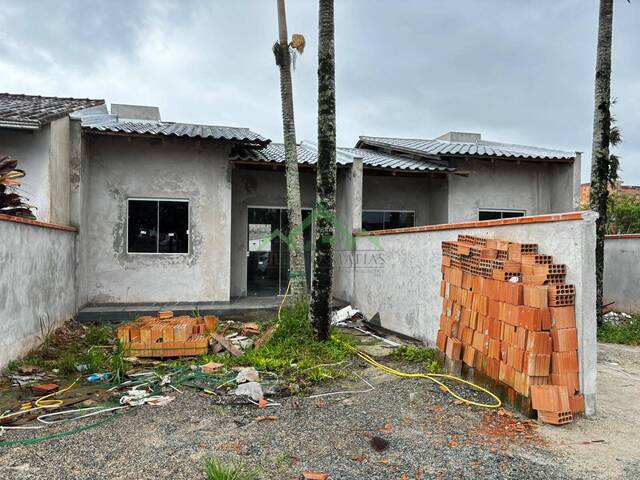 #2552 - Casa para Venda em Balneário Barra do Sul - SC
