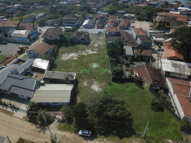 #2655 - Casa para Venda em Balneário Barra do Sul - SC