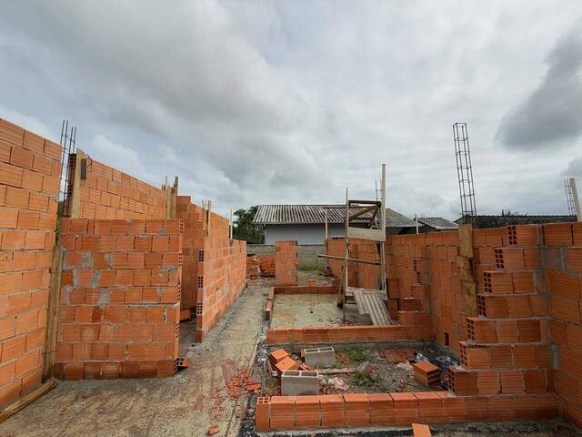 #2689 - Casa para Venda em Balneário Barra do Sul - SC