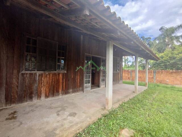#2758 - Casa para Venda em Balneário Barra do Sul - SC