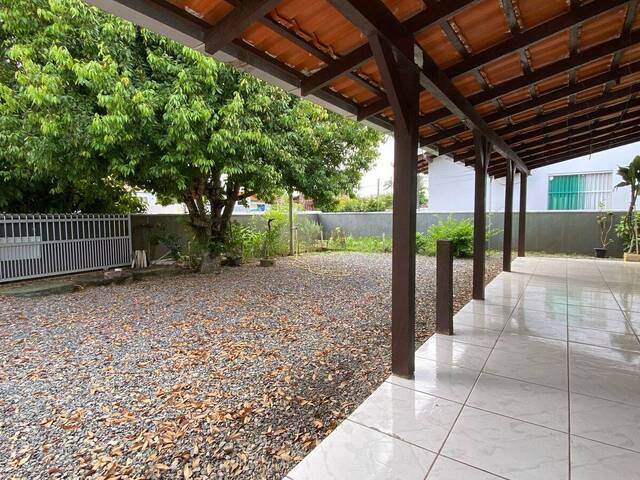 #2806 - Casa para Venda em Balneário Barra do Sul - SC - 3