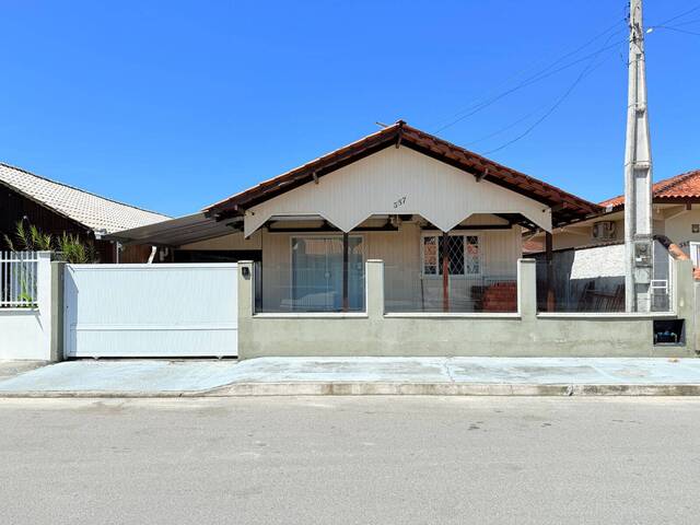 #0335 - Casa para Venda em Balneário Barra do Sul - SC
