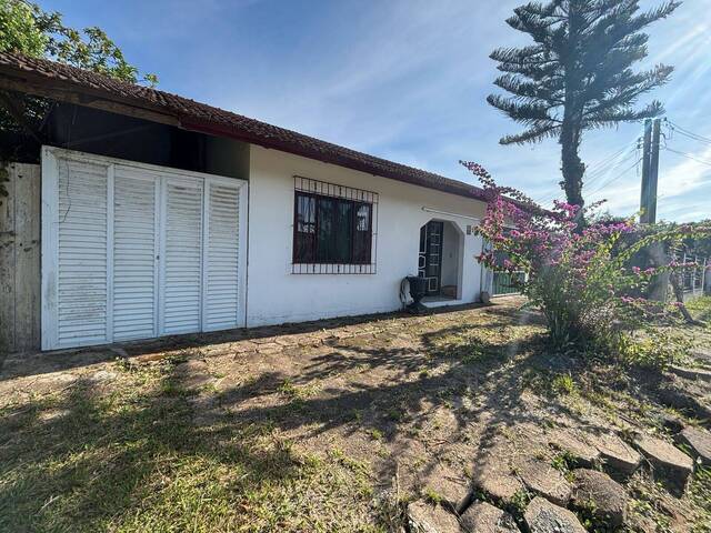 #2348 - Casa para Venda em Balneário Barra do Sul - SC