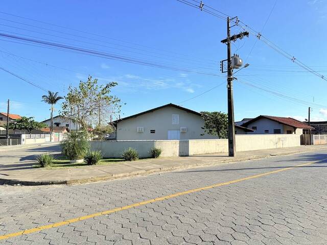 #1082 - Casa para Venda em Balneário Barra do Sul - SC