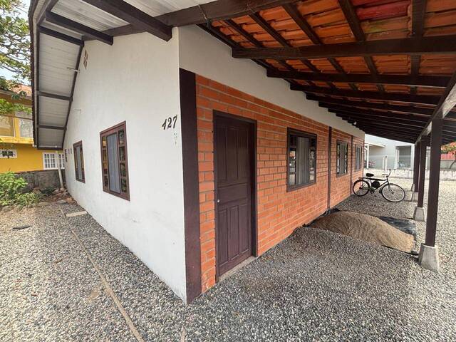 #2920 - Casa para Venda em Balneário Barra do Sul - SC - 1